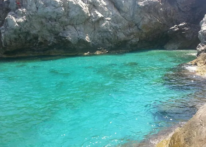 Aspra Al Delfino Blu